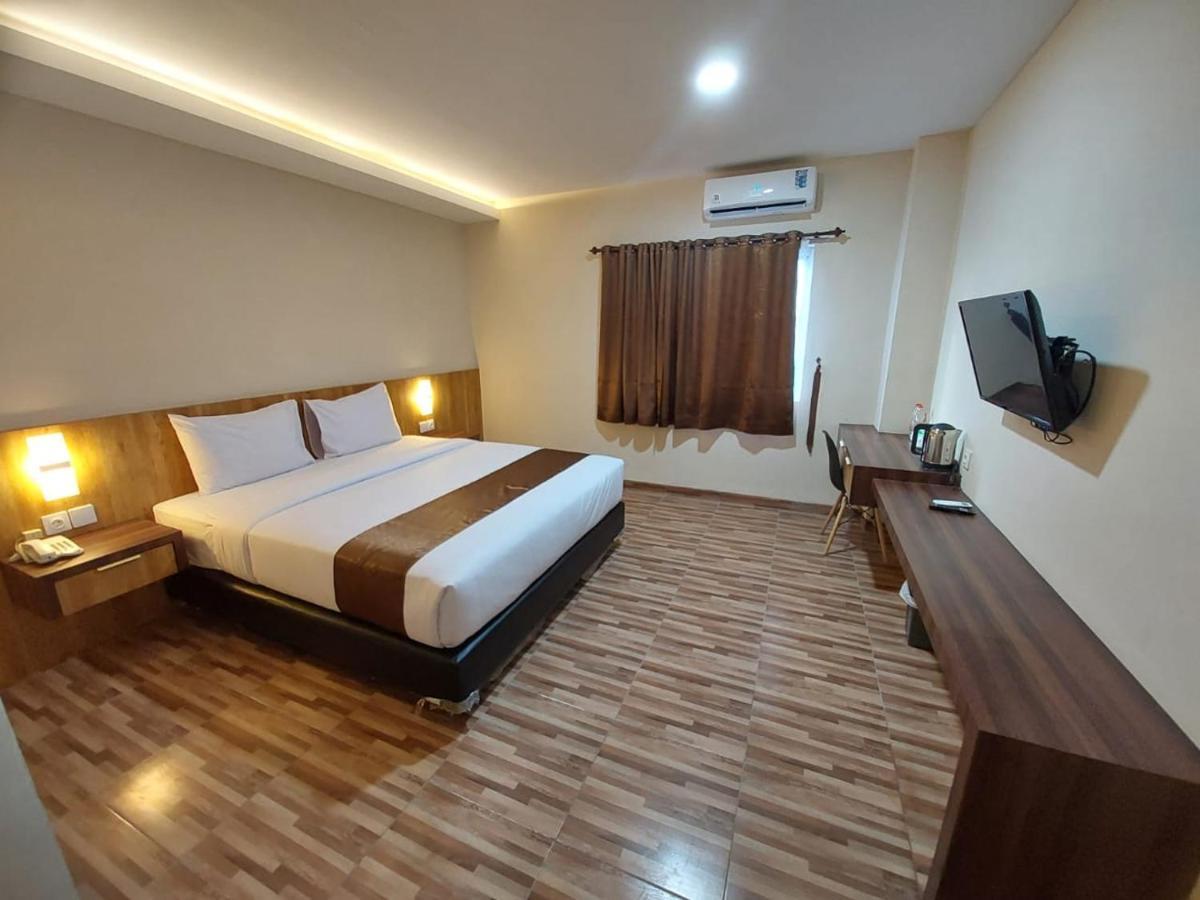 T Hotel Kualanamu Lubukpakam Exteriér fotografie