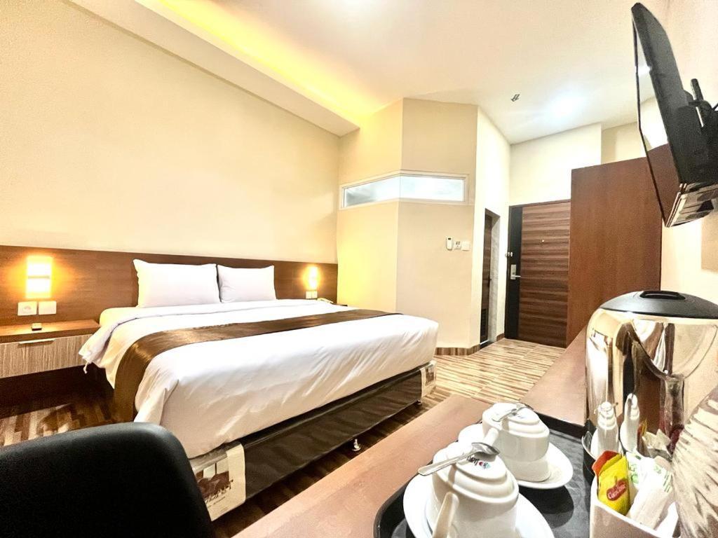 T Hotel Kualanamu Lubukpakam Exteriér fotografie